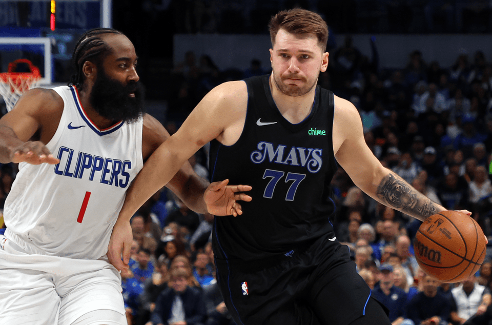 关于东契奇重返赛场，晋级下一阶段首场状态出色，快船观众沸腾！赢得满堂喝彩的信息